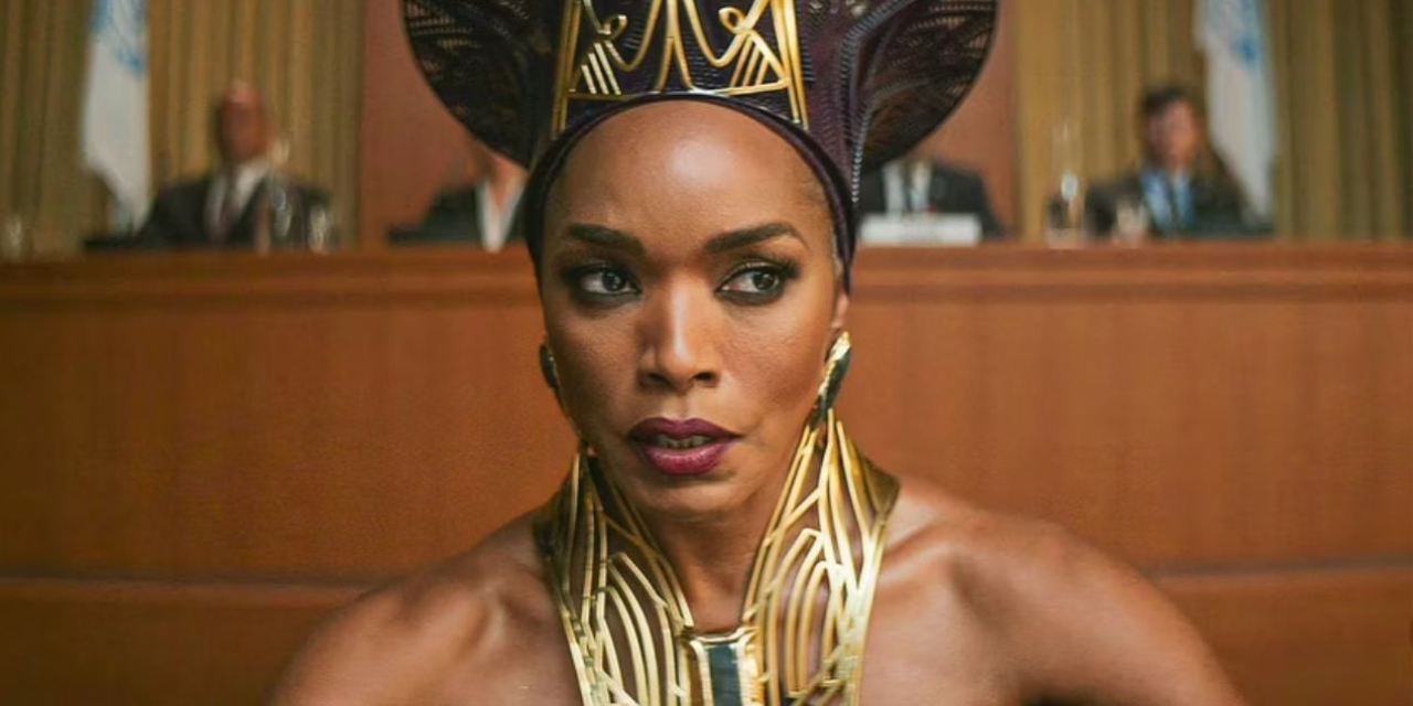 Angela Bassett sta producendo una nuova serie drammatica