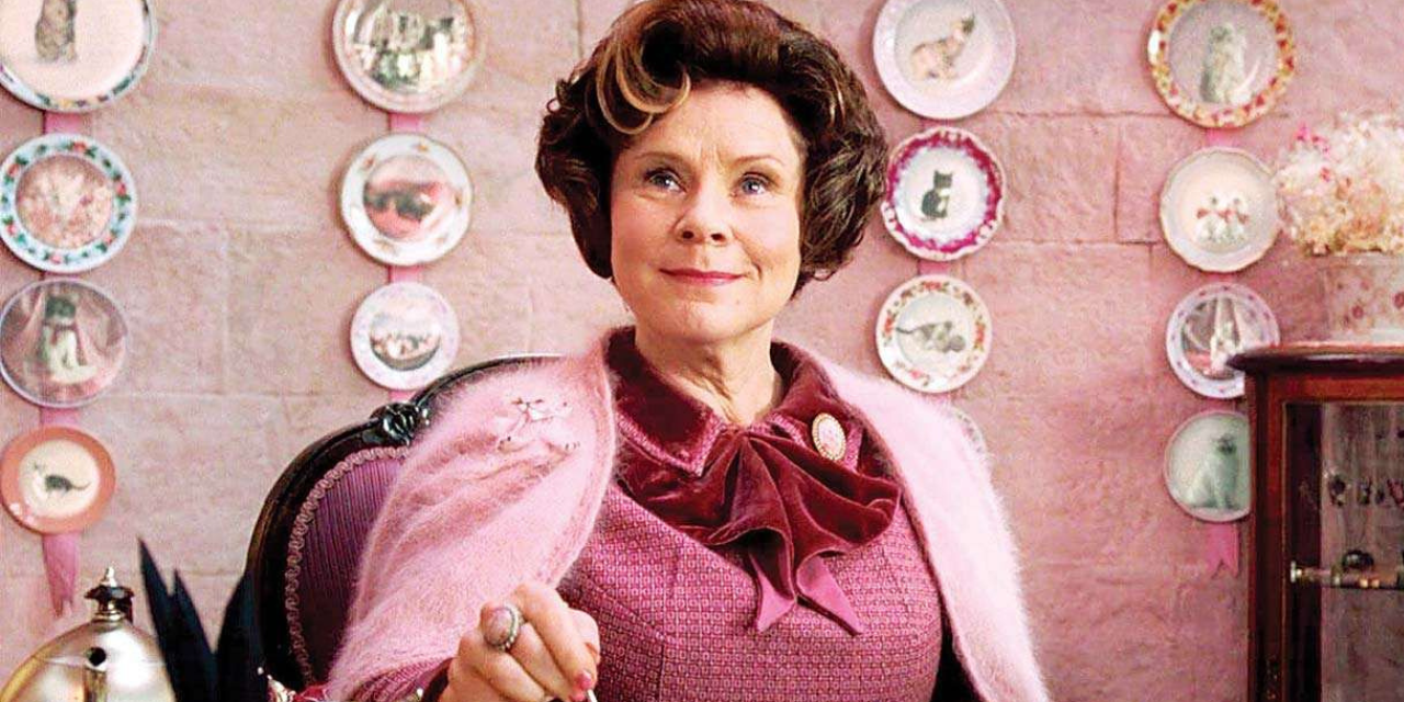 Harry Potter: Dolores Umbridge torna per la nuova esperienza Universal