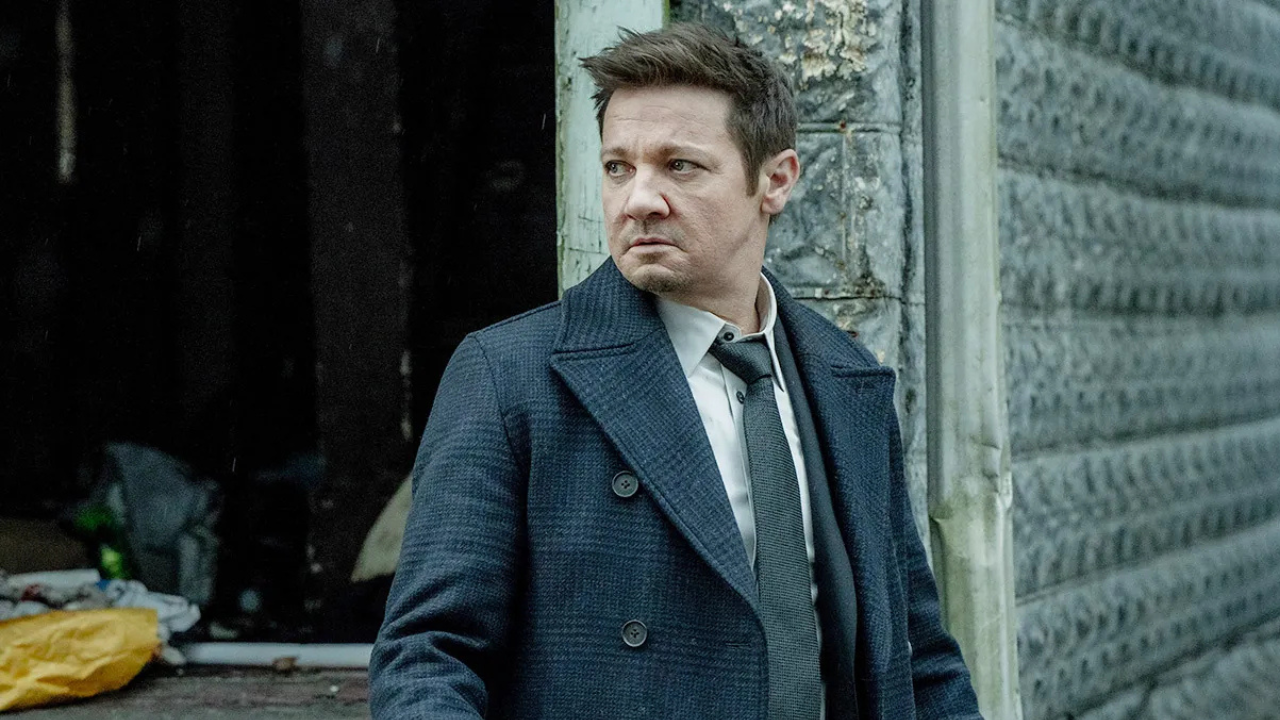 Jeremy Renner al secondo anniversario dall’incidente: “Sono di nuovo forte”