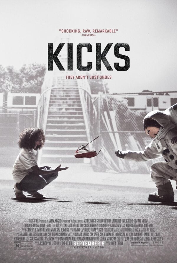 Poster Kicks