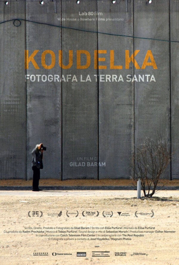 Poster Koudelka fotografa la Terra Santa