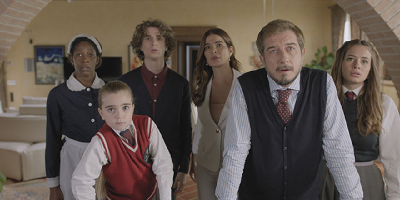 Poveri noi: il trailer della commedia con Paolo Ruffini e Ricky Memphis