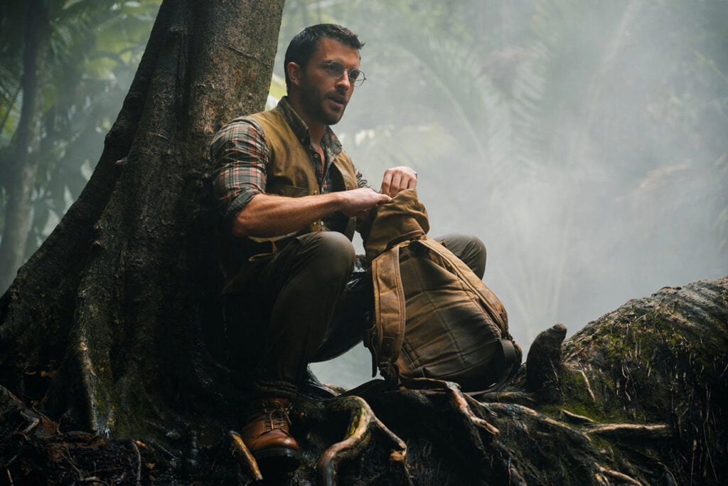 jurassic world jonathan bailey