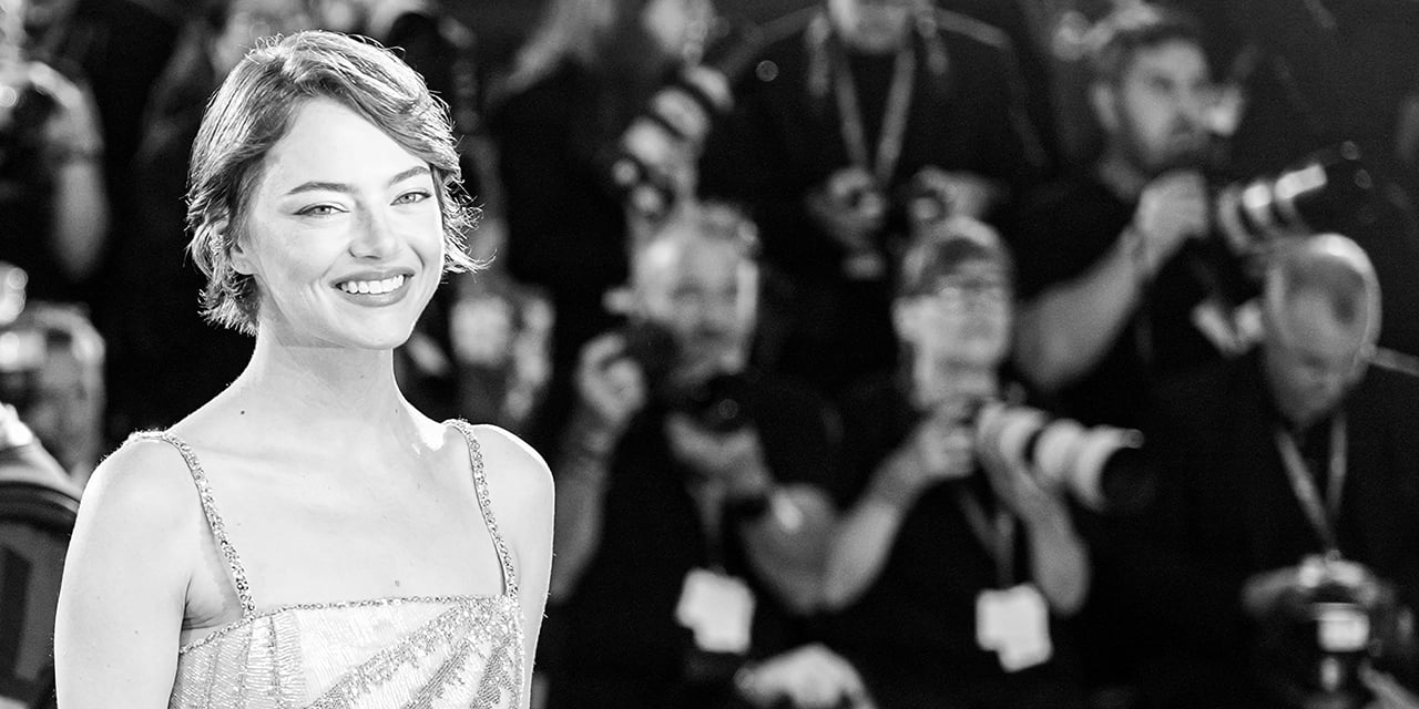 Venezia 82: tutti i video e le foto in esclusiva di Emma Stone
