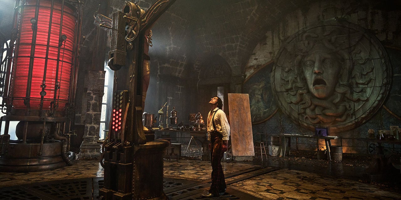 Venezia 82: Frankenstein di Guillermo del Toro è proprio come speravamo