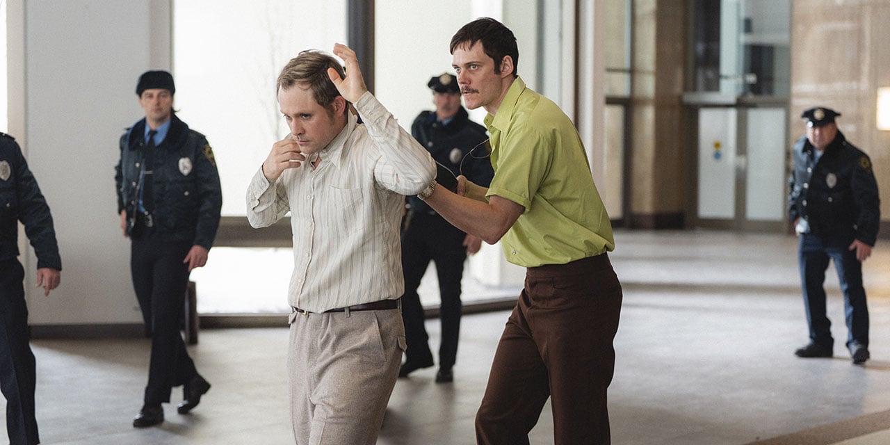 Venezia 82: Dead Man’s Wire di Gus Van Sant sa far riflettere oltre che ridere