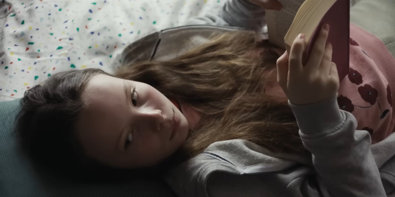 Lo schiaffo rievoca tutta la fragilità e l’irrisolto della famiglia tradizionale